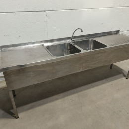 s/s sink -  240x60x95 cm 